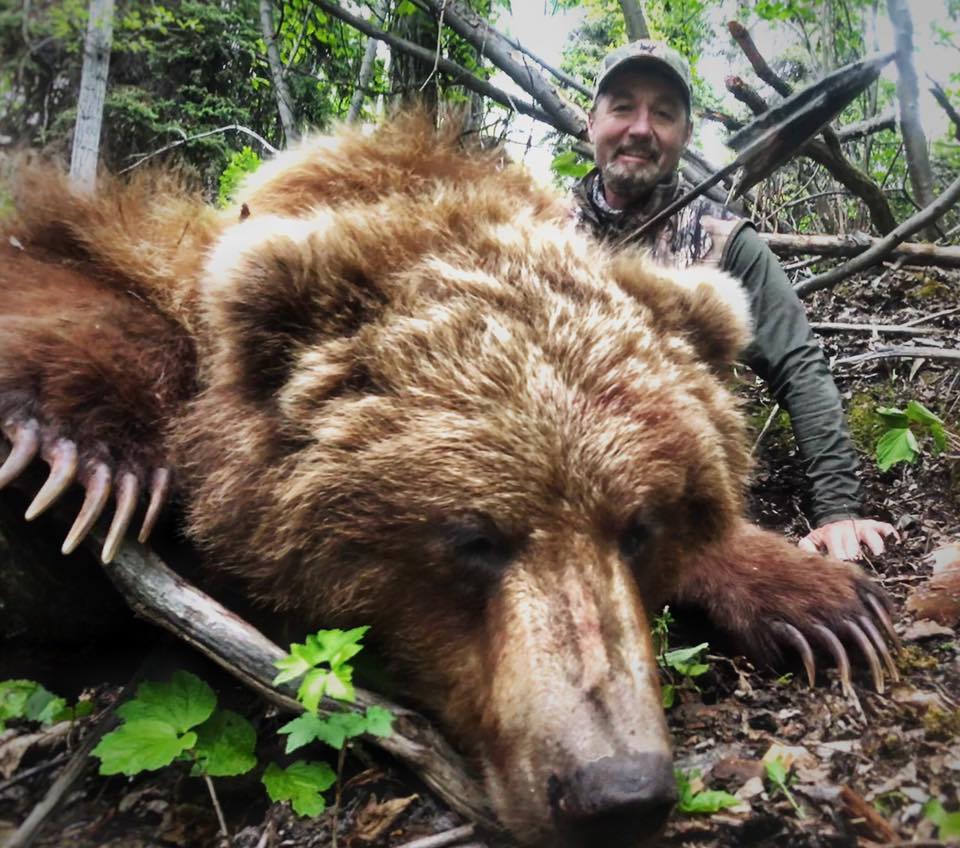 Tim Wells Kills A Grizzly Bear With A Spear